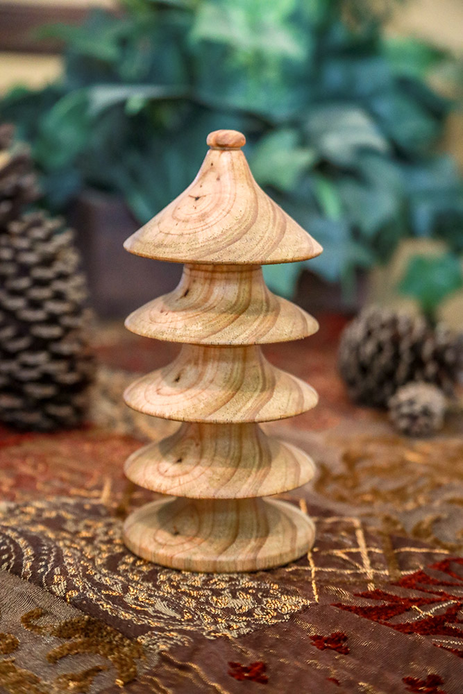 Oak Christmas Tree Style 1 | OakCTree2.jpg